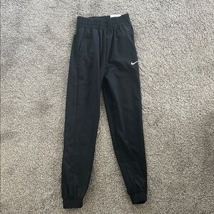 Nike Kids Black warmup jogger